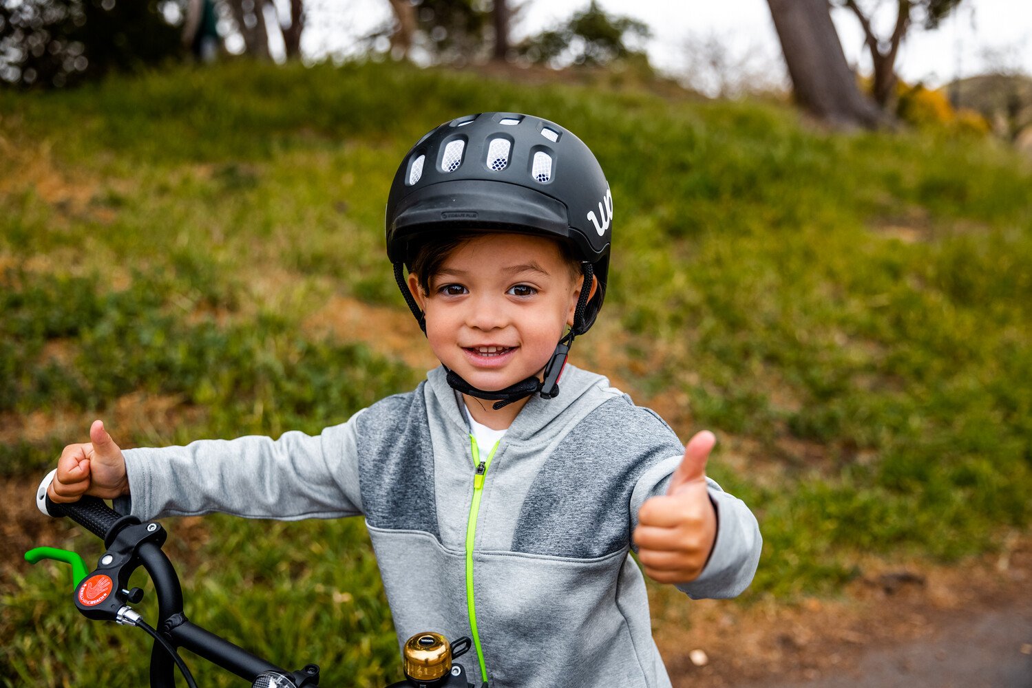 Woom bike with online training wheels