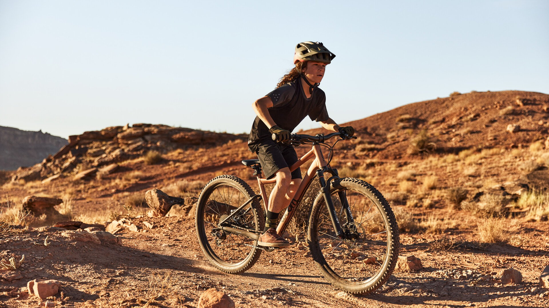 Il miglior casco da mtb che devi indossare se ami l'adrenalina ma ci tieni  alla tua sicurezza