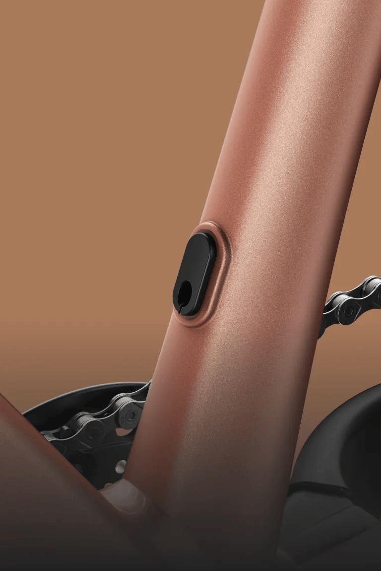 Detailed view of the seat tube on the woom OFF AIR, which has a small hole to allow for retrofitting with a dropper tube